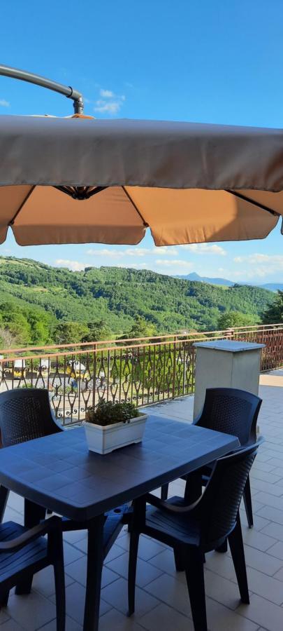 Terrazza Sul Cielo Appartement Bella Buitenkant foto
